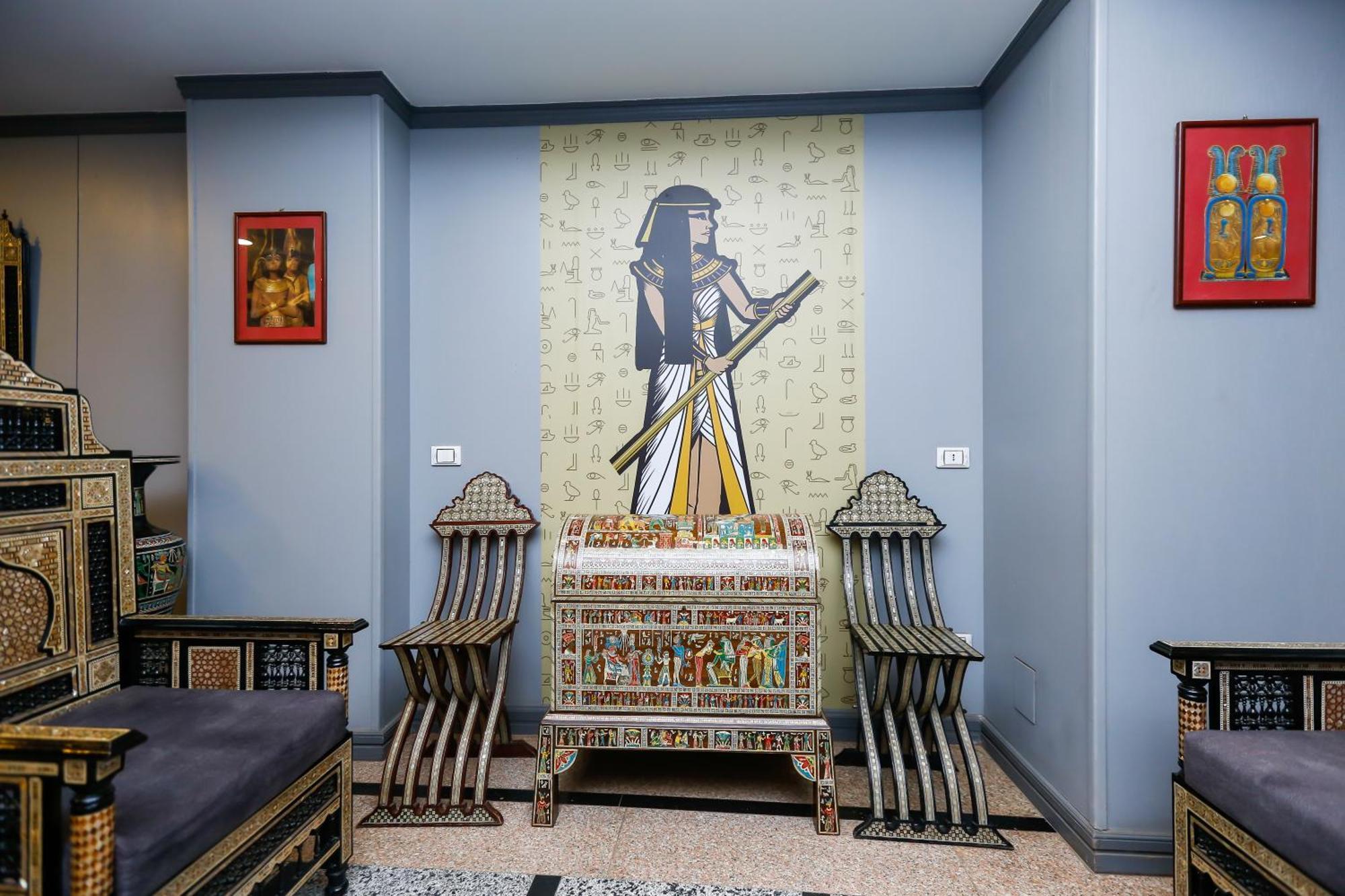 Turquoise Pyramids & Grand Egyptian Museum View Hotel Kafrat al Jabal Luaran gambar